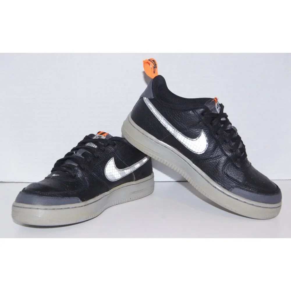 Air Force 1 Under Construction - Picture 9 of 12